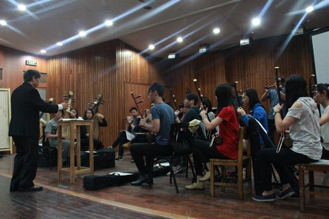 2015年7月1日，臺灣大學生藝術團一行60人來院訪問.JPG